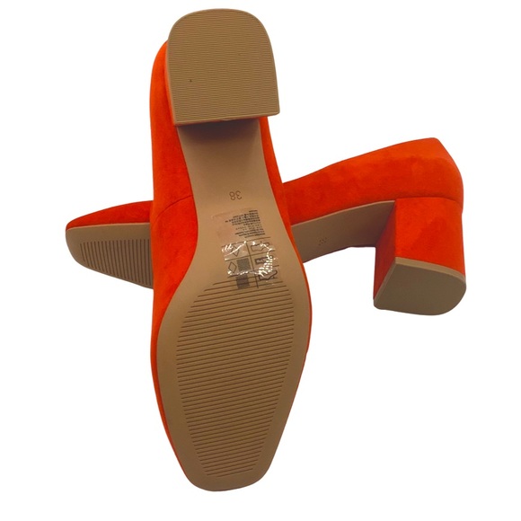 H&M New Faux Suede Block Heel Pump, Size 38 EU/7 US - Picture 6 of 8